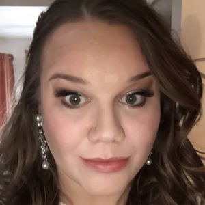 Meet your Posher, Abigail